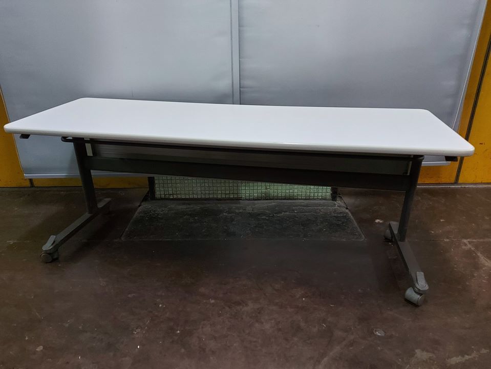 (1800mm)灰色活動摺檯