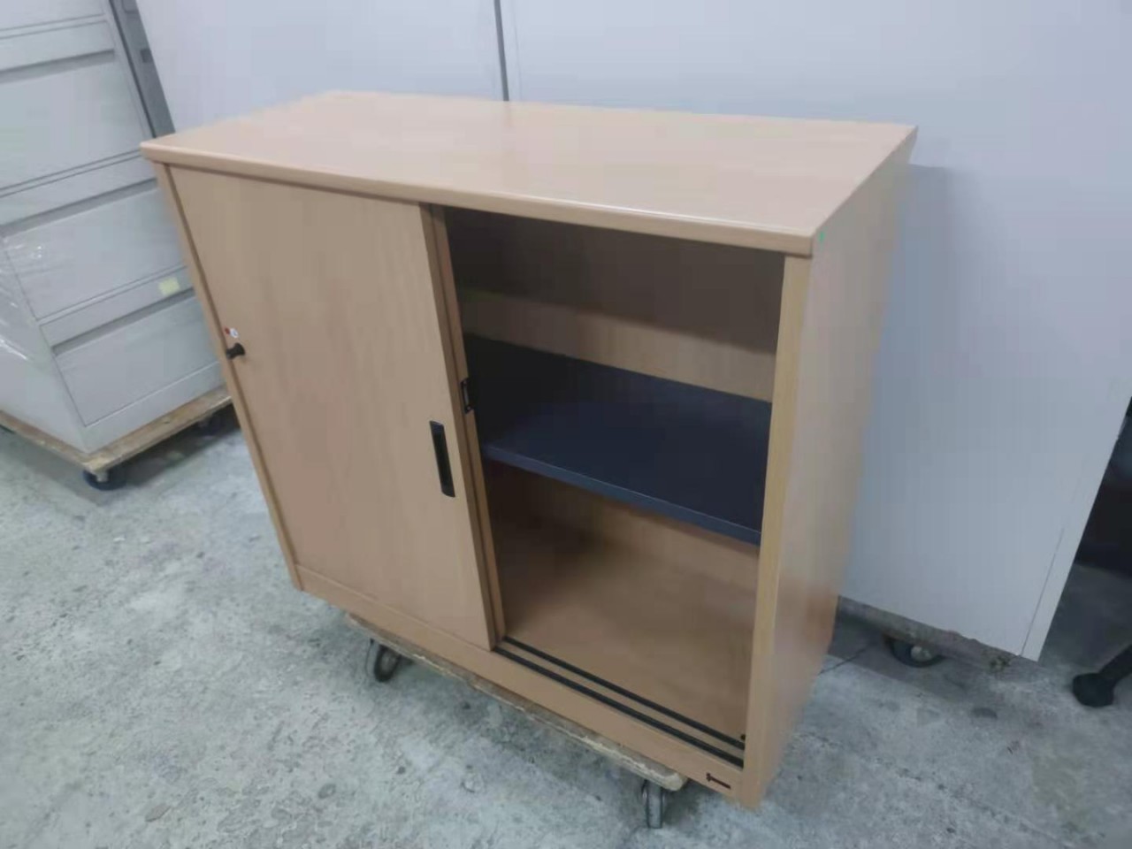 (1000mm)櫸木色趟門半腰櫃66669
